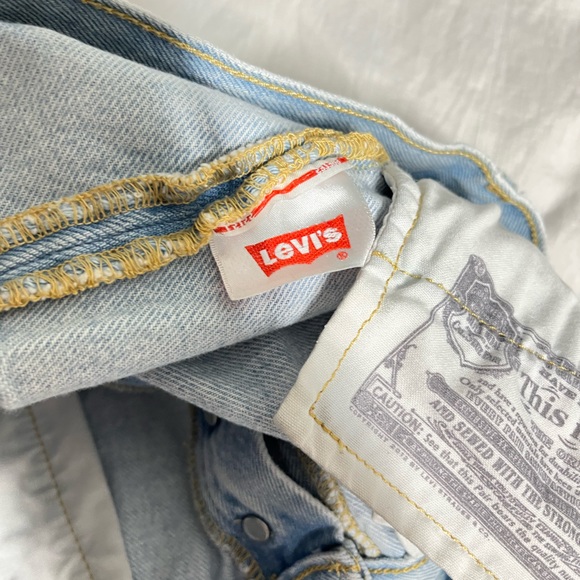 Levi’s 501 button fly 5 pockets style cut off shorts size 27 - Picture 7 of 8